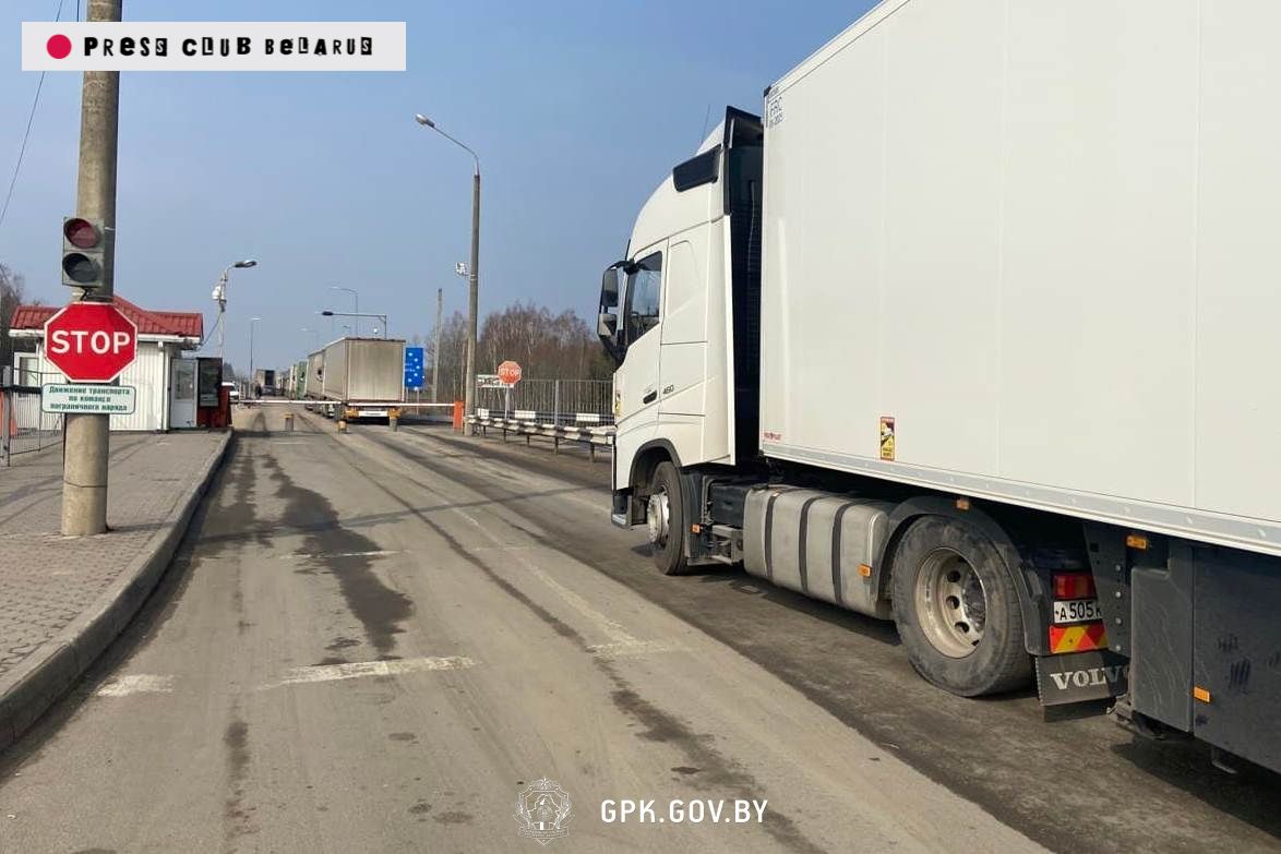 Какими потерями транспортной отрасли Беларуси грозят санкции?